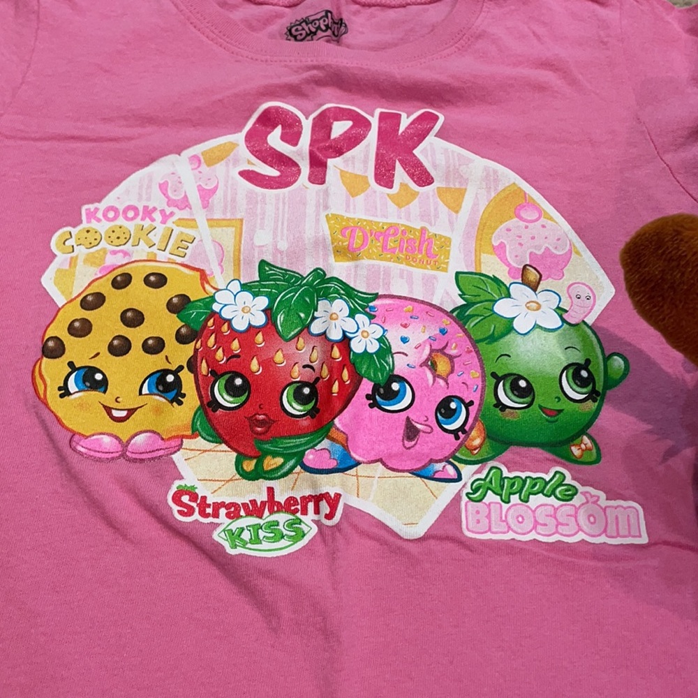 Shopkins t-shirt L(8/10) and new shopkins doll - Picture 3 of 6